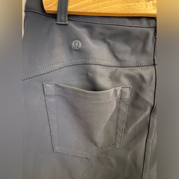 Lululemon pants - Picture 6 of 8